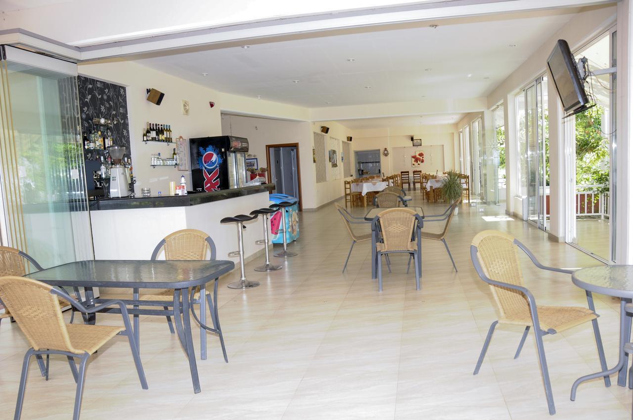 Apartments Hotel Alexandros Arkoudi Exterior photo
