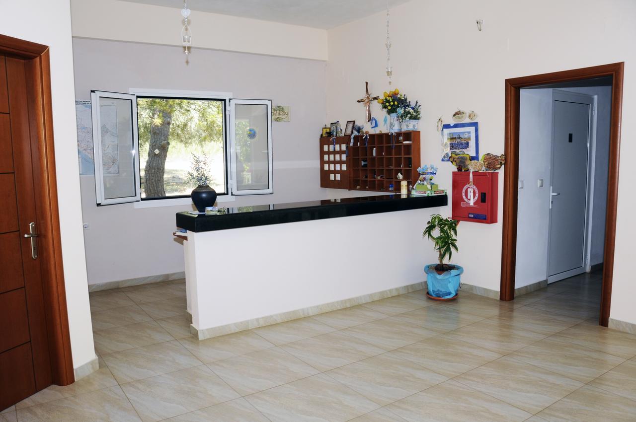 Apartments Hotel Alexandros Arkoudi Exterior photo