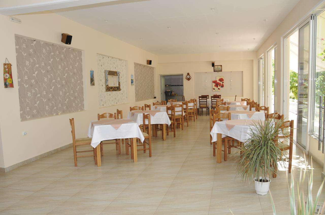 Apartments Hotel Alexandros Arkoudi Exterior photo